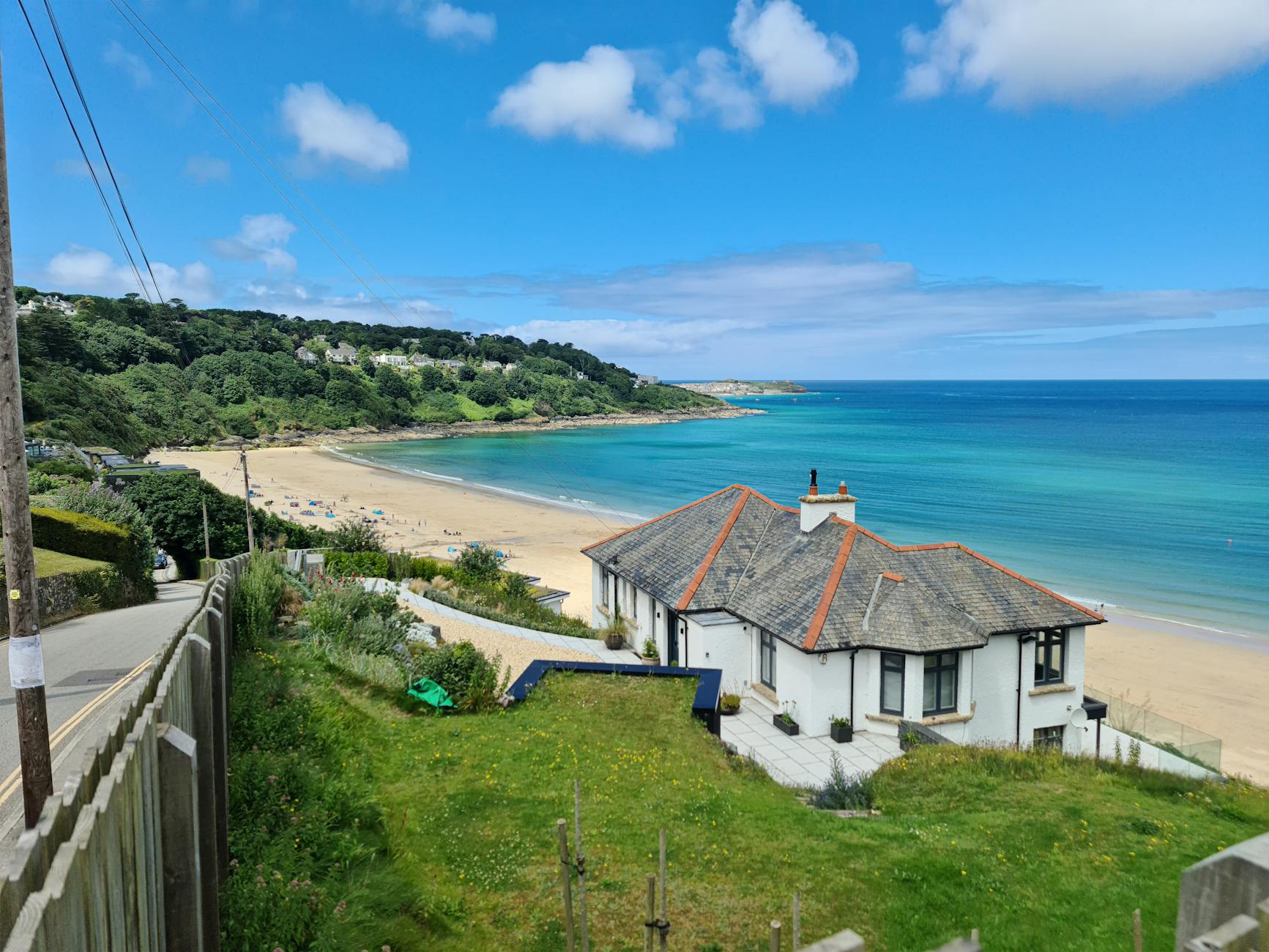 Charming holiday cottage with sea view in Cornwall